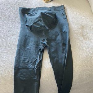 BLANQI Maternity Belly Support Leggings